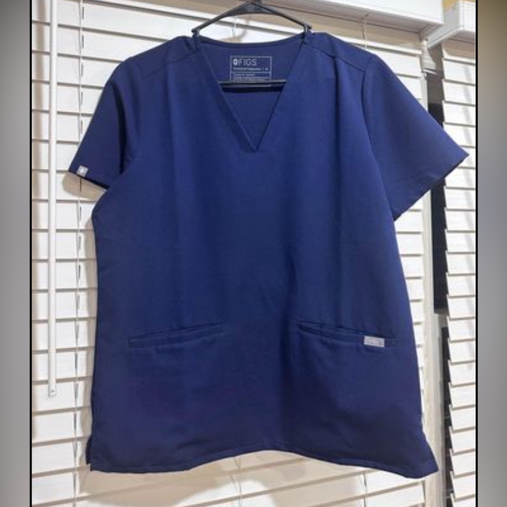 FIGS Women’s Casma Top - Navy Blue Size Medium